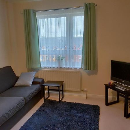 Double Room In A Top Floor Shared Apartment Northampton Exteriér fotografie