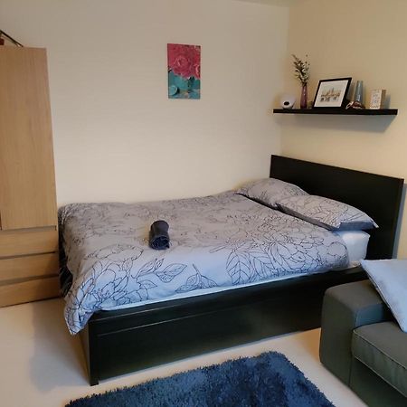 Double Room In A Top Floor Shared Apartment Northampton Exteriér fotografie
