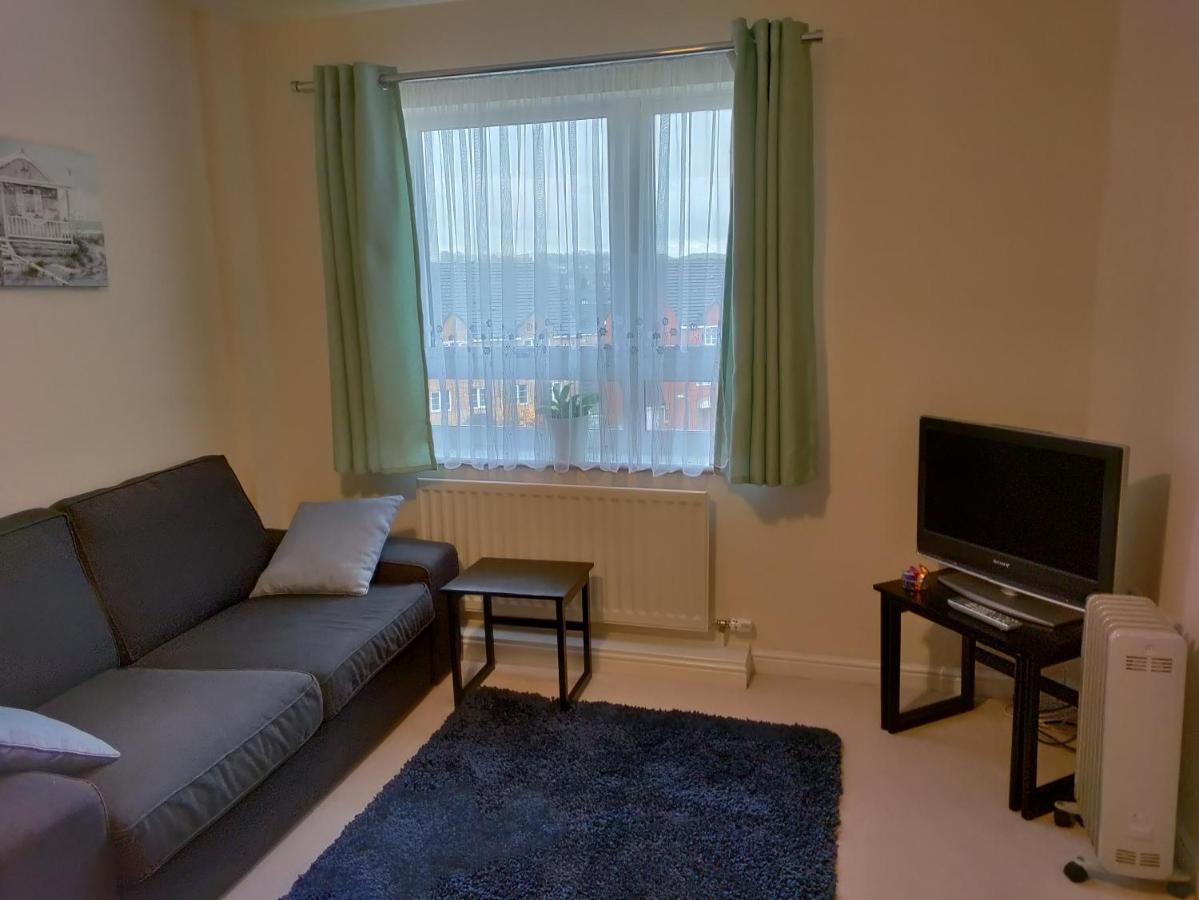 Double Room In A Top Floor Shared Apartment Northampton Exteriér fotografie