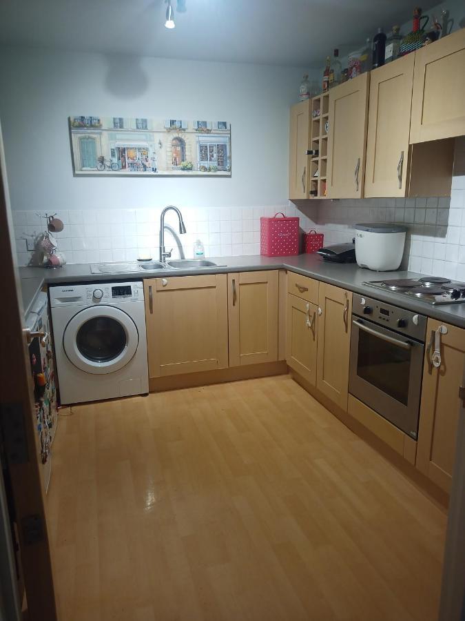 Double Room In A Top Floor Shared Apartment Northampton Exteriér fotografie